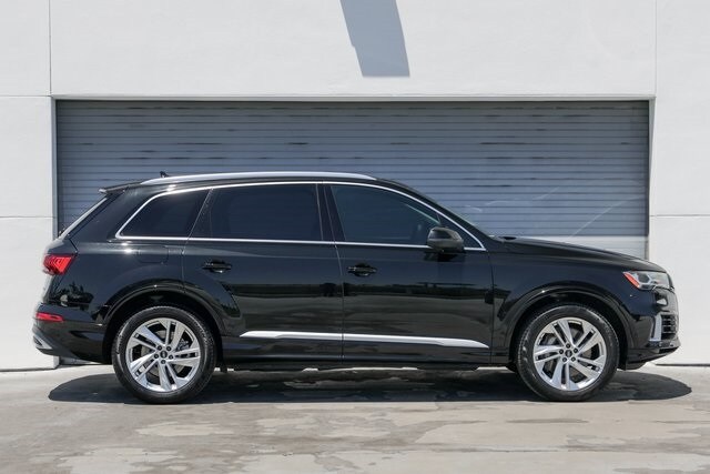 2022 Audi Q7 55 Premium Plus photo 4