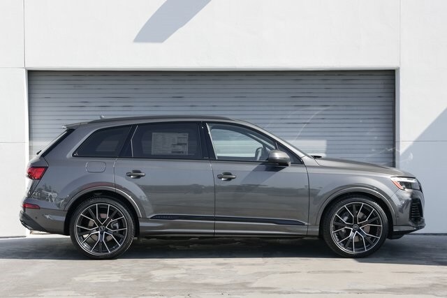2025 Audi Q7 55 Premium Plus photo 4
