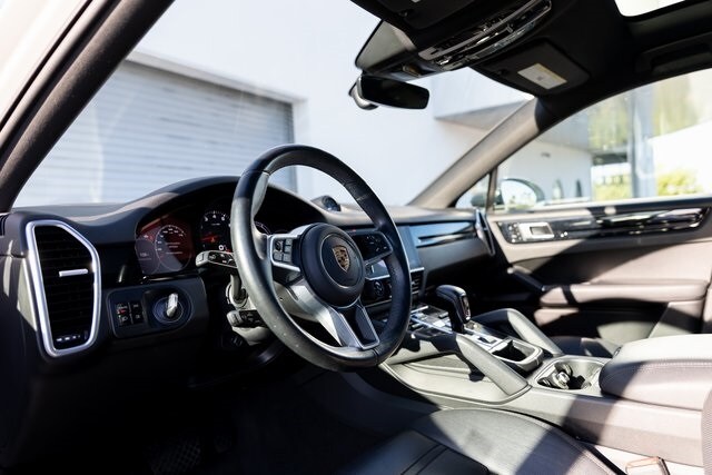 2021 Porsche Cayenne Coupe photo 4