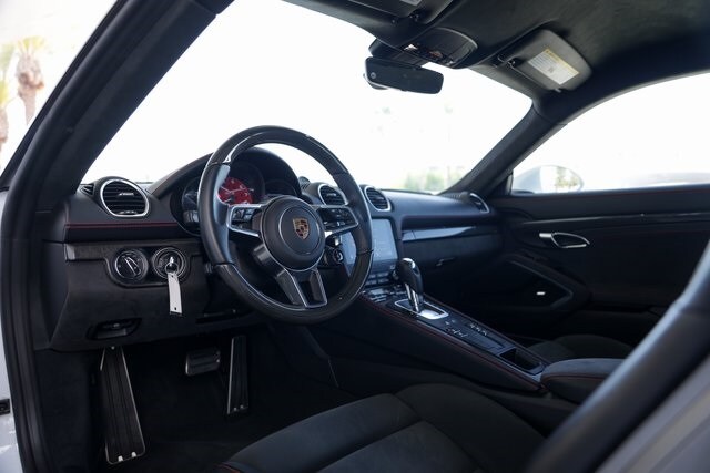 2024 Porsche Cayman GTS 4.0 photo 4