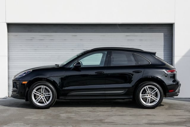 Used 2024 Porsche Macan T with VIN WP1AA2A55RLB11418 for sale in Fresno, CA