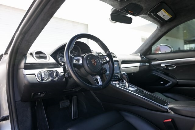 2018 Porsche Cayman GTS photo 4