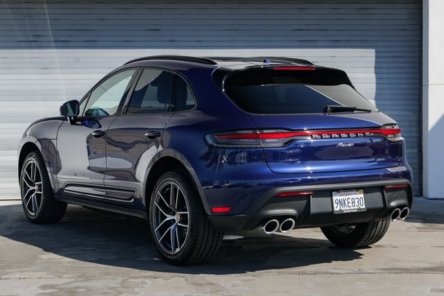 2024 Porsche Macan T photo 3