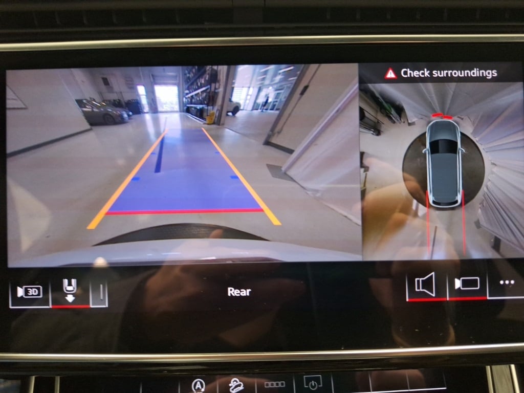 2025 Audi Q7 Premium Plus - Photo 11