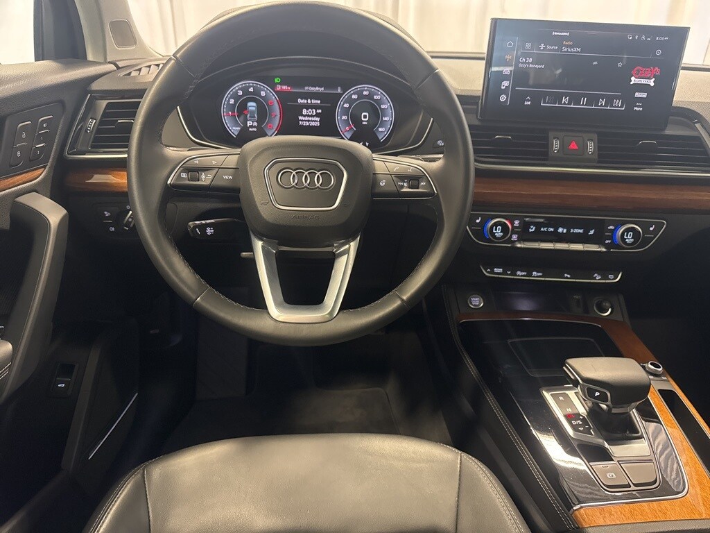 2022 Audi Q5 40 Premium Plus photo 3