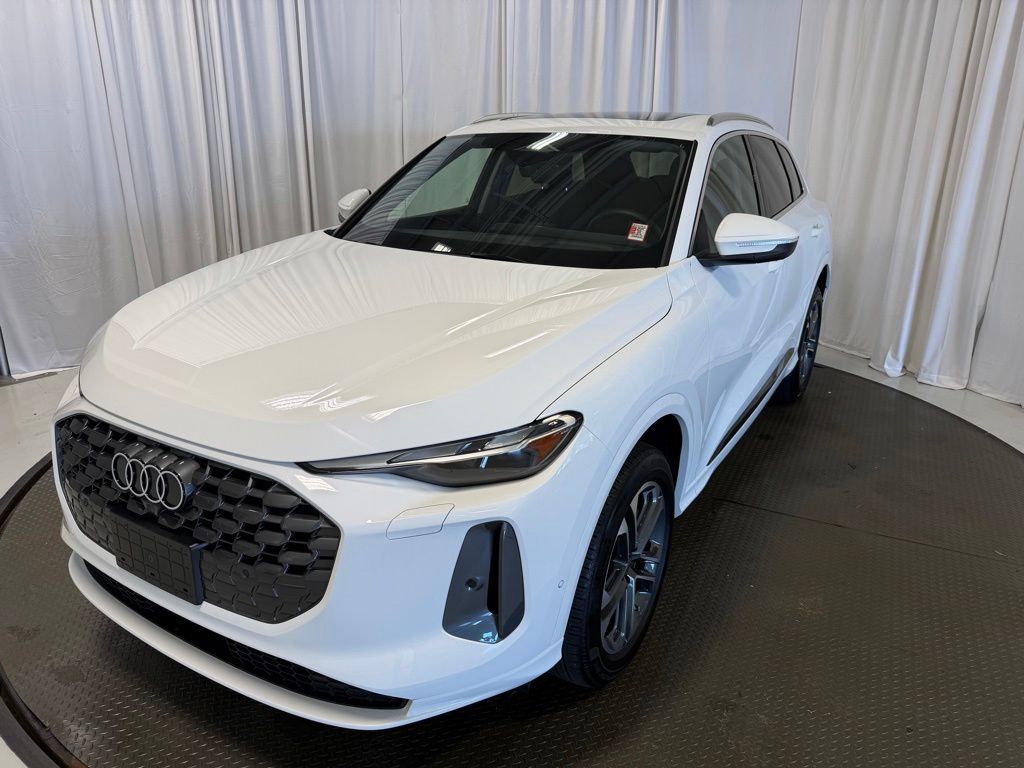 2025 Audi Q5 40 Premium's photo