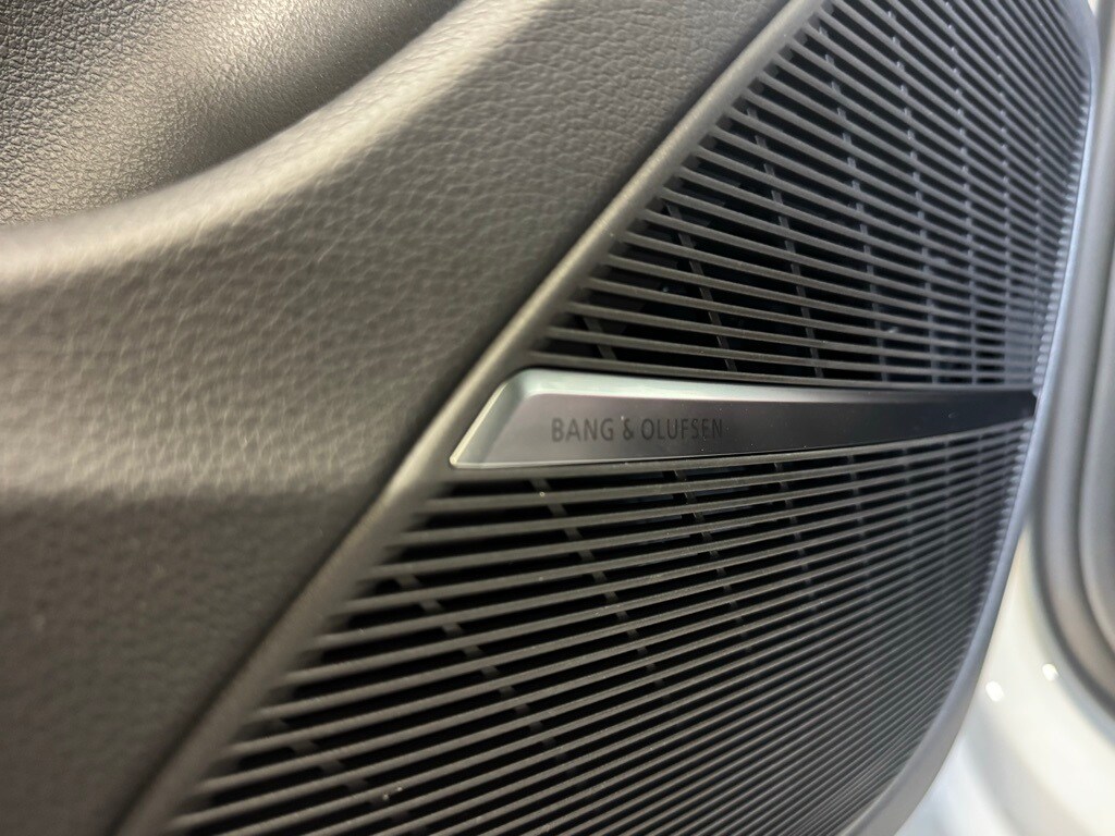 2026 Audi SQ8 Prestige - Photo 9
