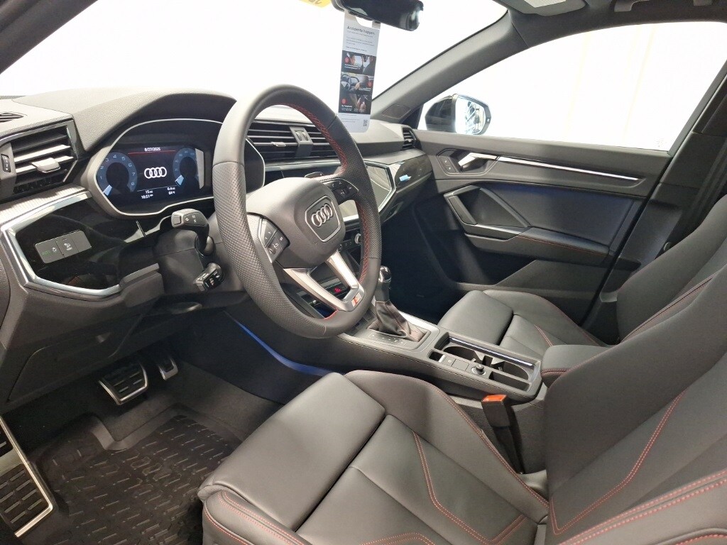 2025 Audi Q3 45 TFSI S line Premium photo 2