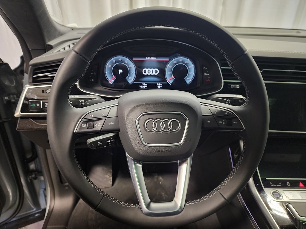 2025 Audi Q8 55 Premium photo 3