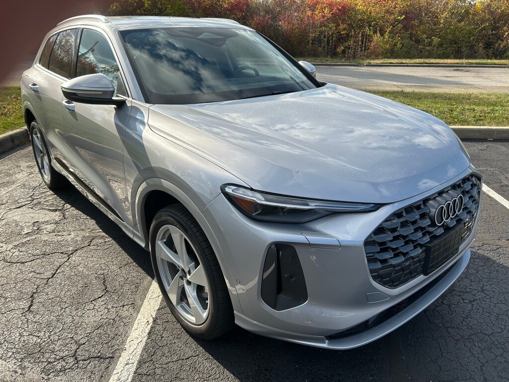 2025 Audi New Q5 Premium Plus - Photo 20