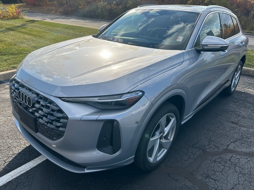 2025 Audi New Q5 Premium Plus - Photo 22