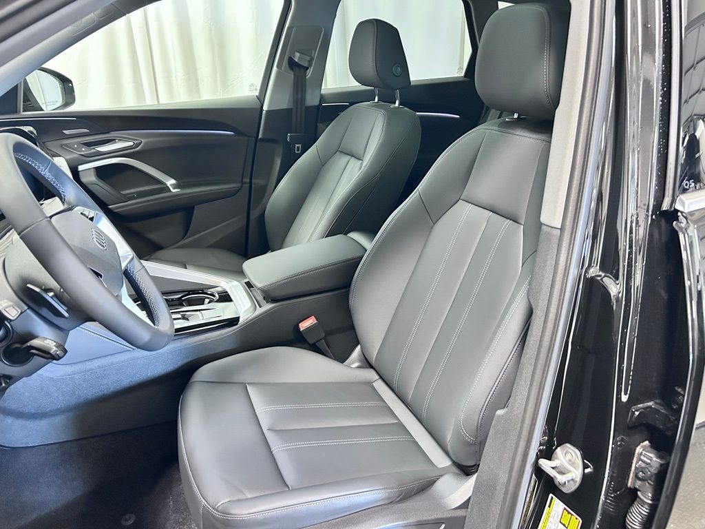 2026 Audi Q5 Premium Plus - Photo 7