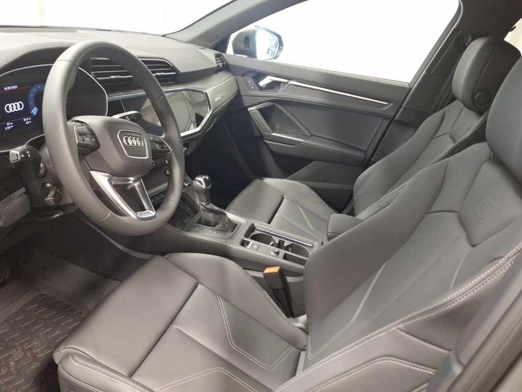 2025 Audi Q3 45 TFSI S line Premium photo 3