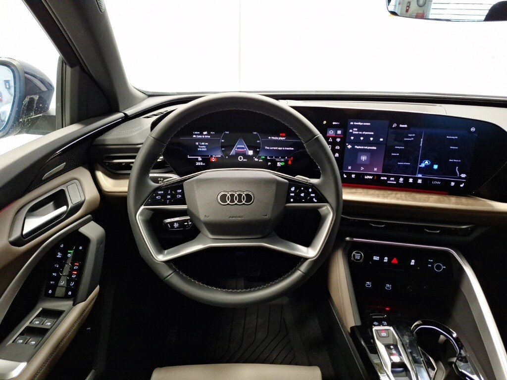 2025 Audi Q5 2.0T Premium photo 2