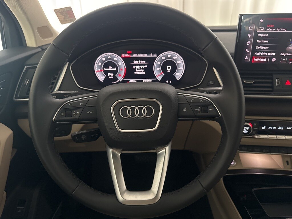 2025 Audi Q5 45 S line Premium Plus photo 3