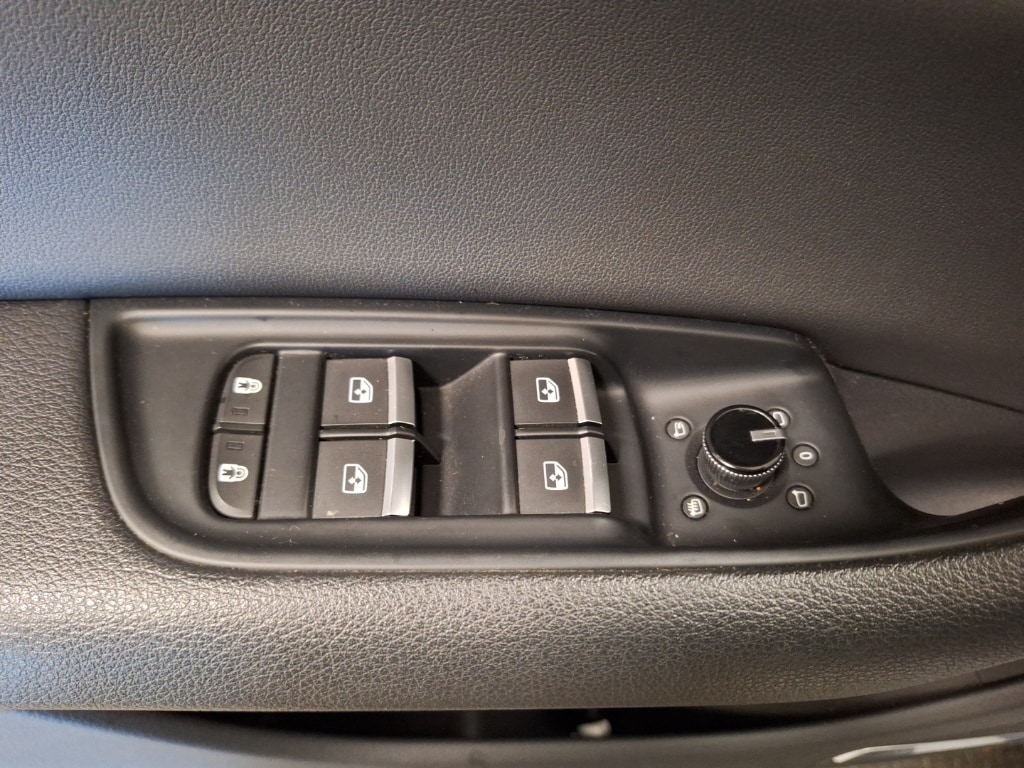 2019 Audi Q8 Premium photo 4