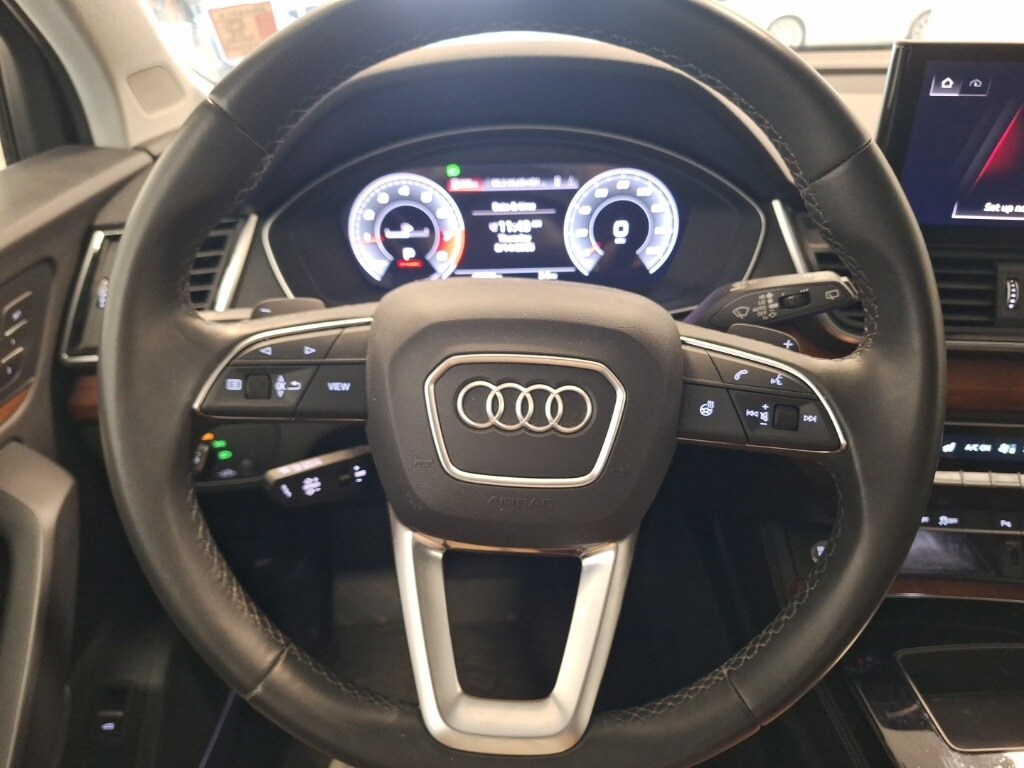 2021 Audi Q5 45 Premium Plus photo 2