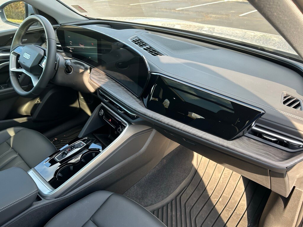 2025 Audi New Q5 Premium Plus - Photo 19