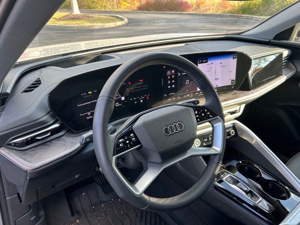 2025 Audi Q5 2.0T Premium Plus photo 2