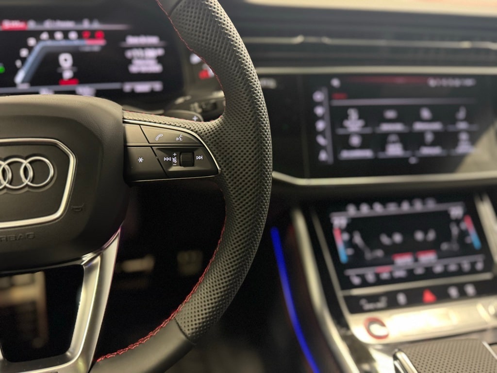 2026 Audi SQ8 Prestige - Photo 17
