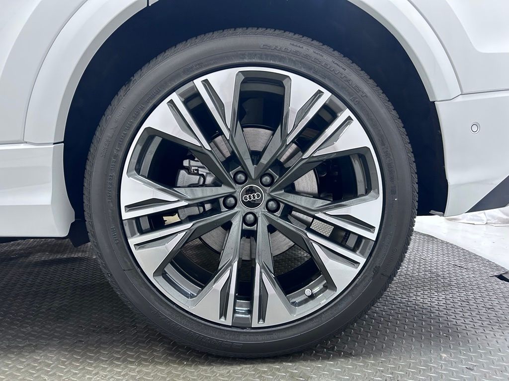 2026 Audi Q8 Premium Plus - Photo 32