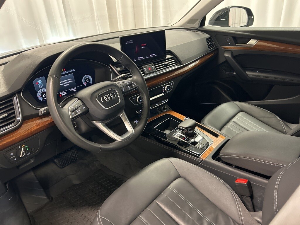 2023 Audi Q5 45 S line Premium photo 3