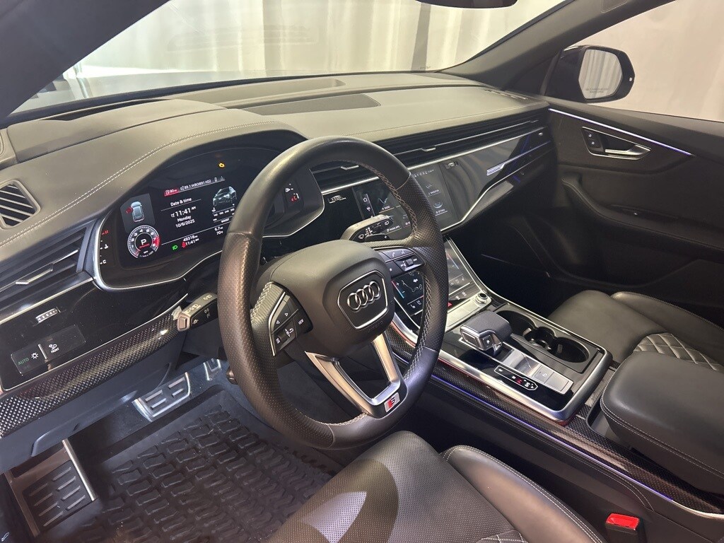 2022 Audi SQ8 Premium Plus photo 2