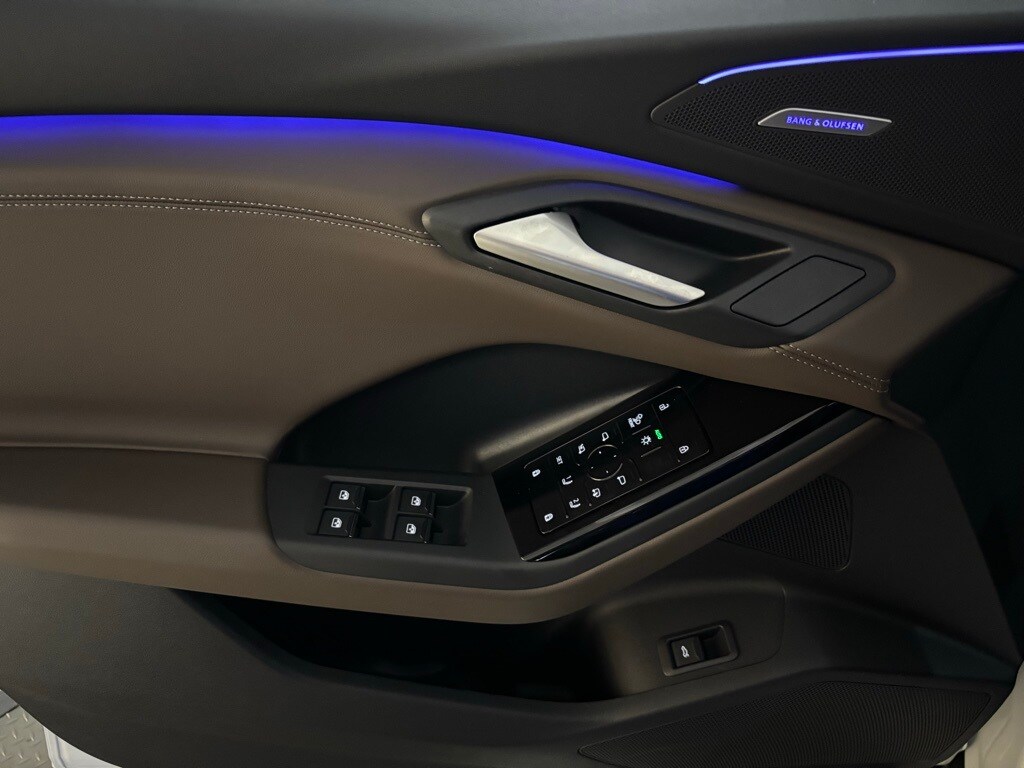 2025 Audi Q6 E-tron Premium Plus photo 4
