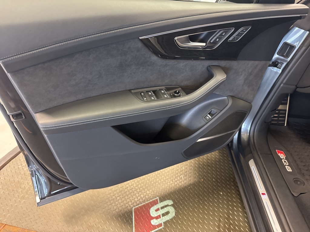 2021 Audi SQ8 Premium Plus photo 4