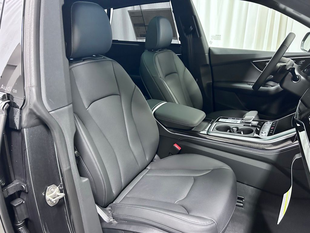 2026 Audi Q8 Premium Plus - Photo 23