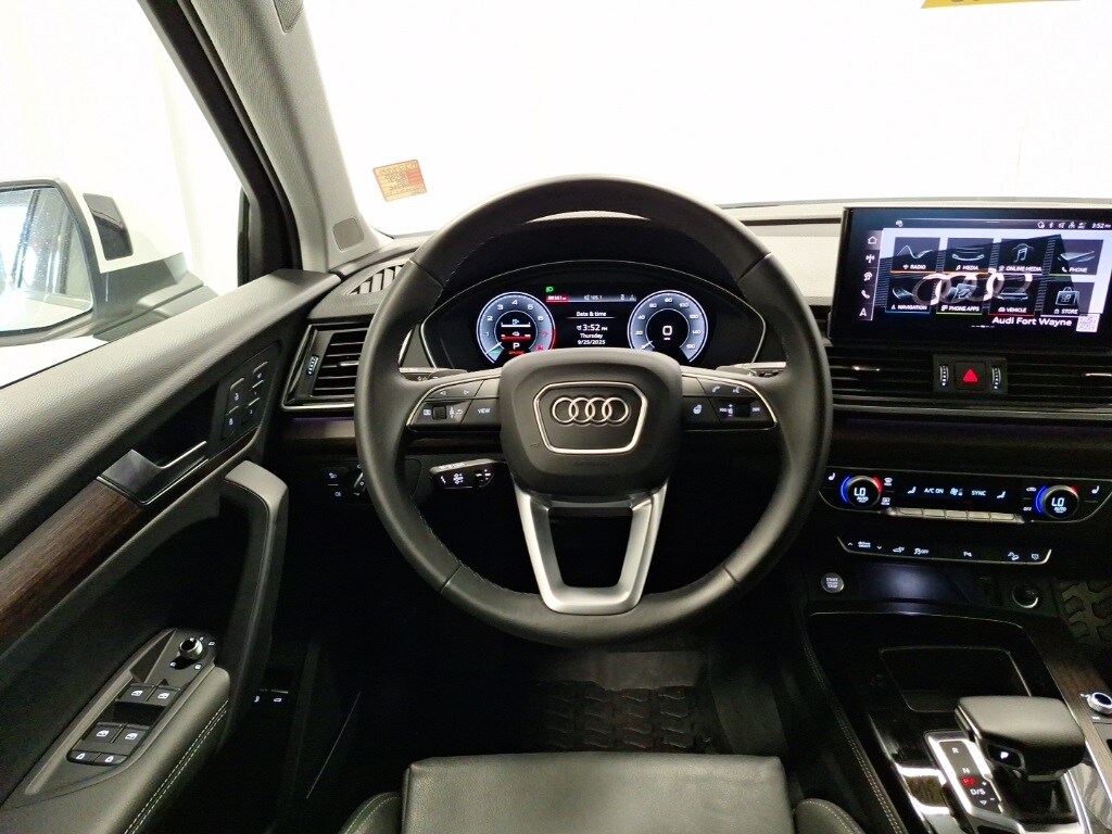2025 Audi Q5 55 S line Premium photo 3