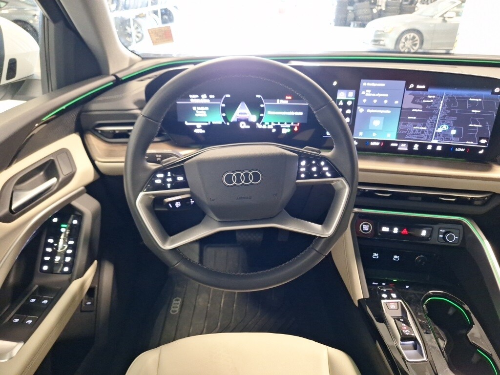 2025 Audi Q5 2.0T Premium photo 3