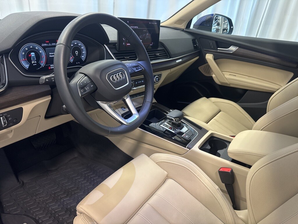 2025 Audi Q5 45 S line Premium Plus photo 4