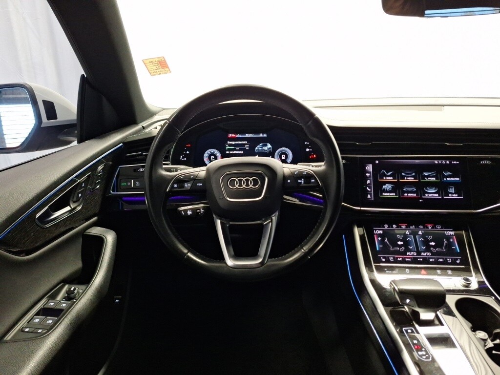 2019 Audi Q8 Premium photo 3