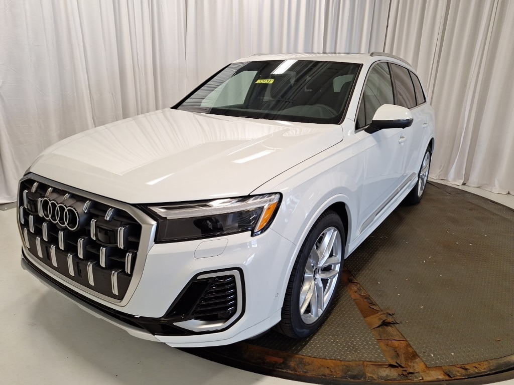 2025 Audi Q7 Premium Plus - Photo 23