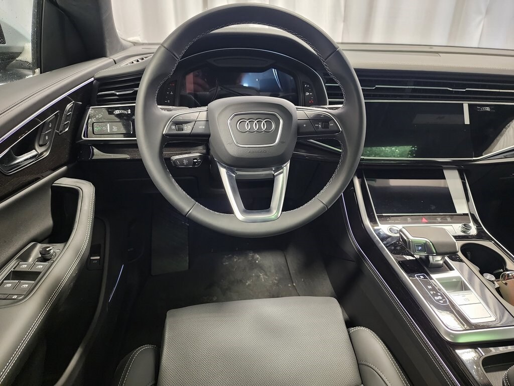 2025 Audi Q8 55 Premium photo 2