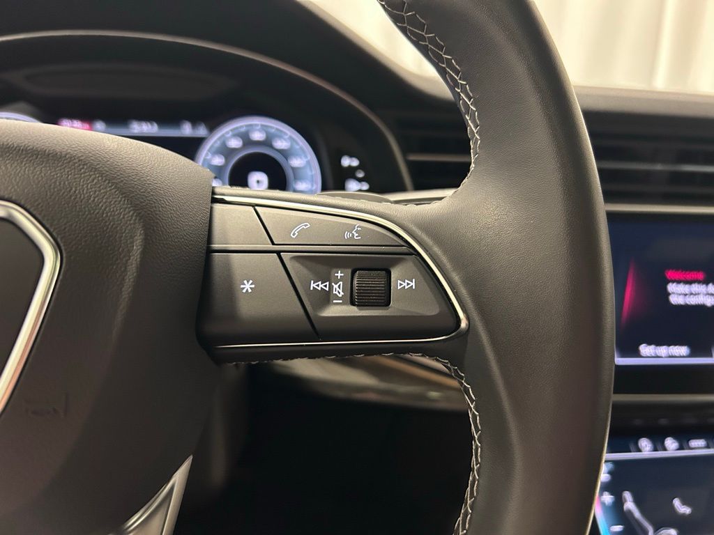 2025 Audi Q7 Premium Plus - Photo 10