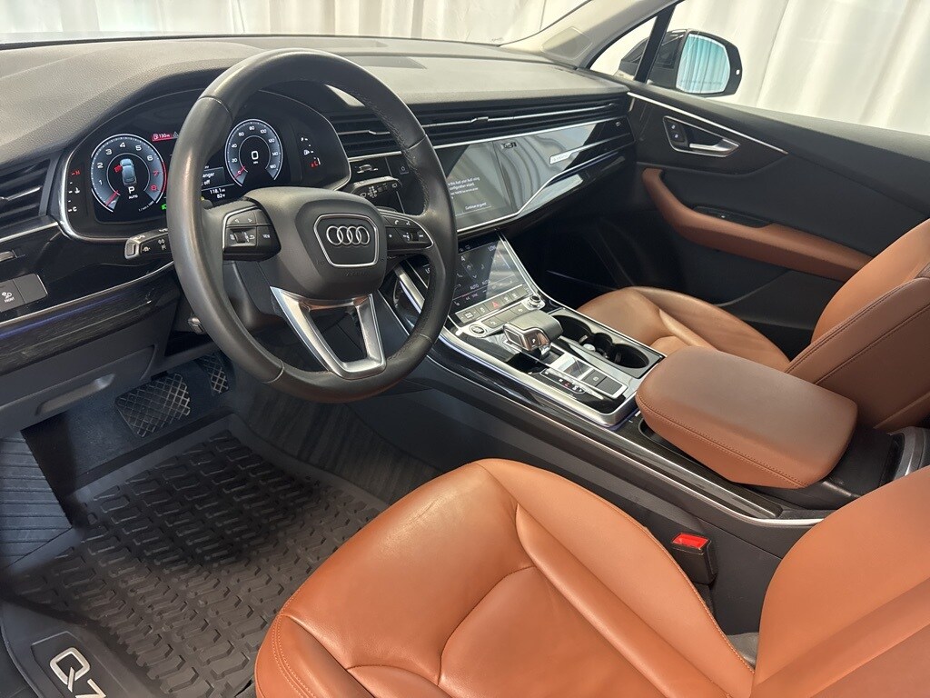 2021 Audi Q7 55 Premium Plus photo 3