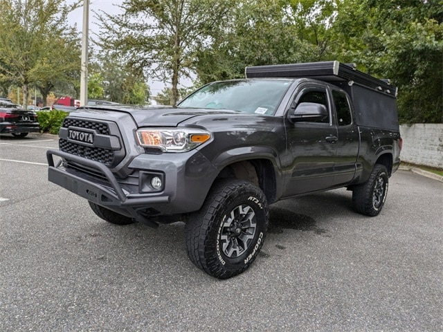 Used 2017 Toyota Tacoma SR with VIN 5TFSX5EN2HX052576 for sale in Gainesville, FL