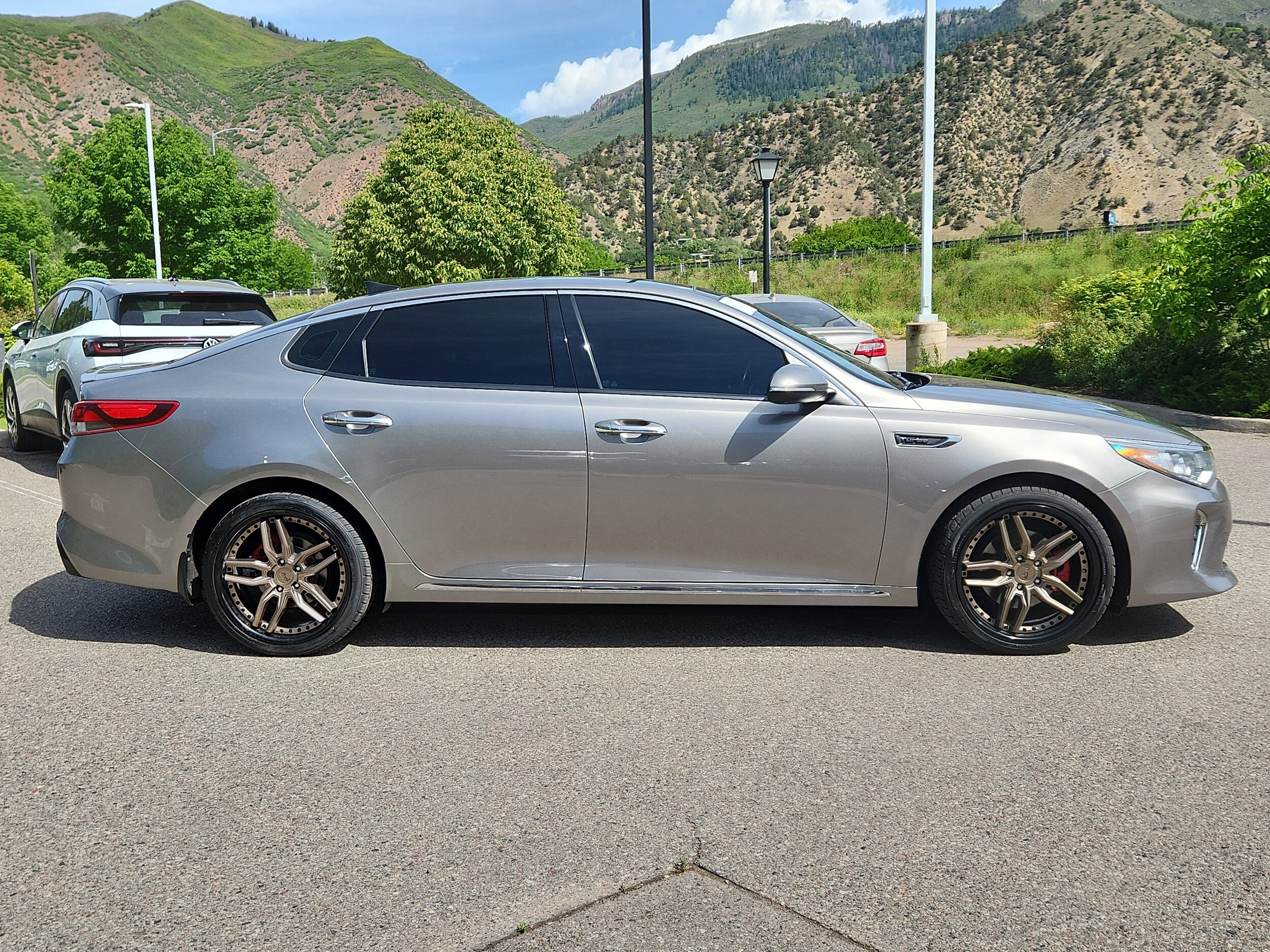 Used 2018 Kia Optima SX with VIN 5XXGV4L29JG189798 for sale in Glenwood Springs, CO