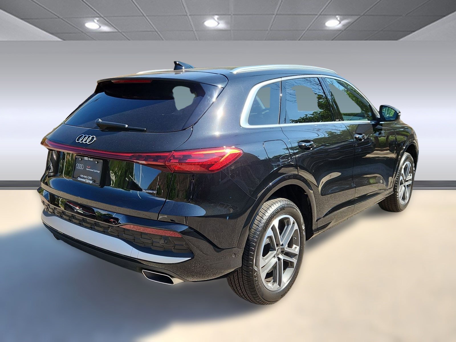 2025 Audi Q5 2.0T Premium Plus photo 3