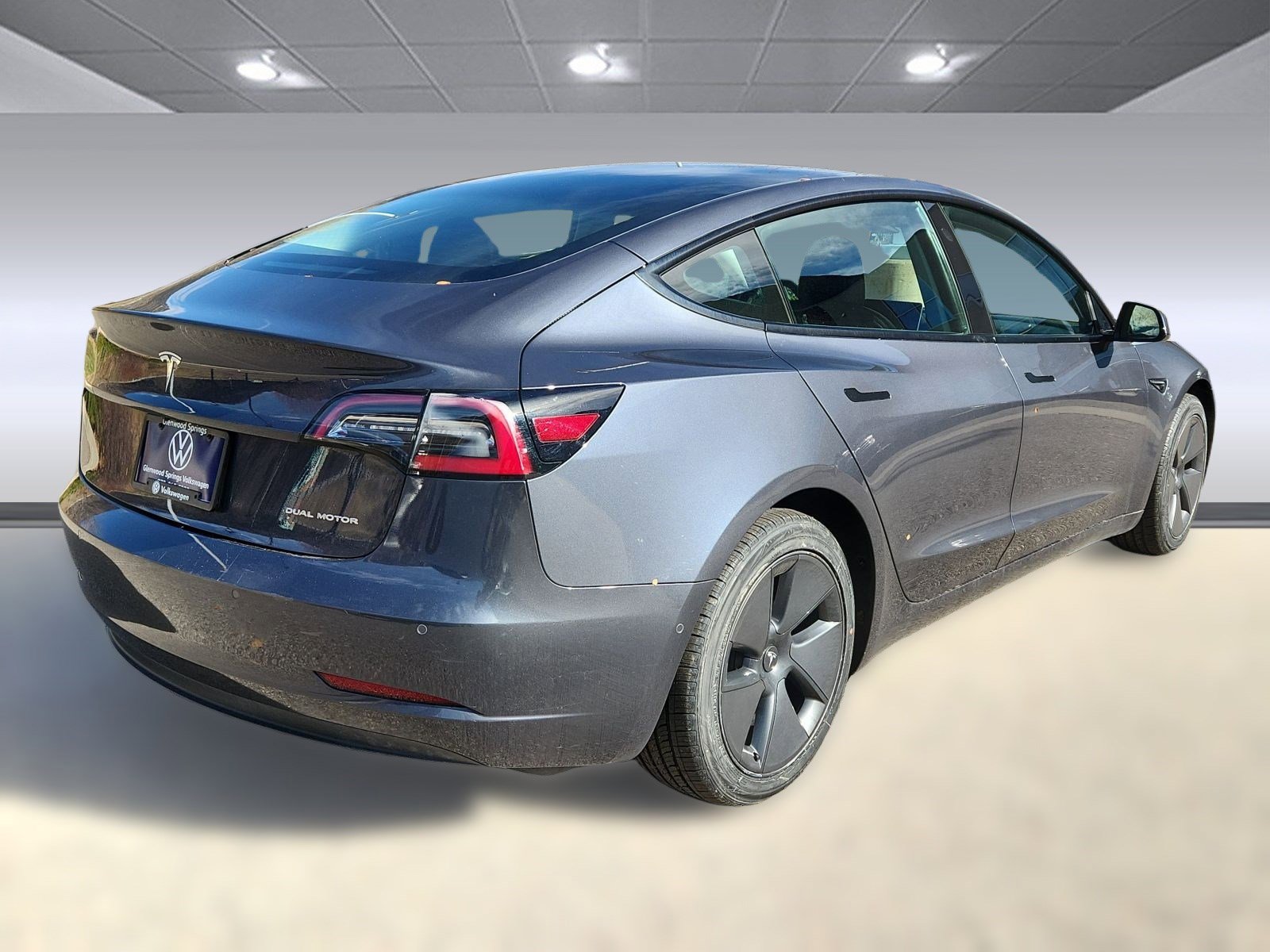 2022 Tesla Model 3 Long Range photo 3