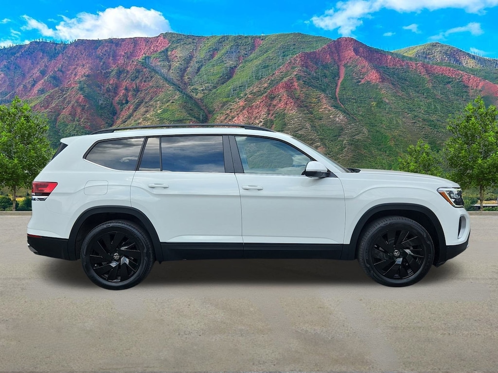 Used 2025 Volkswagen Atlas 2.0T SE w/Technology 2.0T SE w/Technology 4MOTION