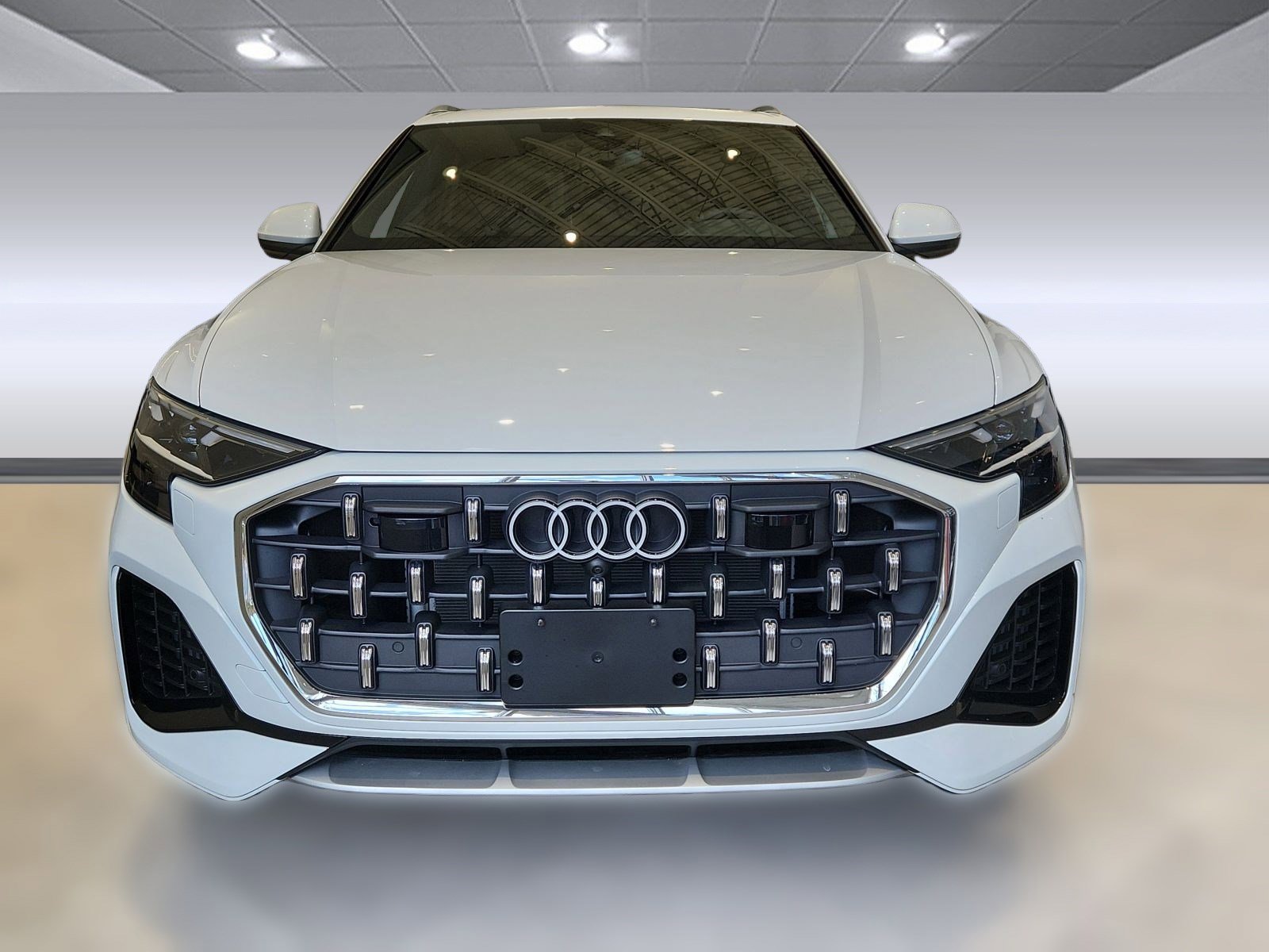 2025 Audi Q8 Premium 55 photo 3