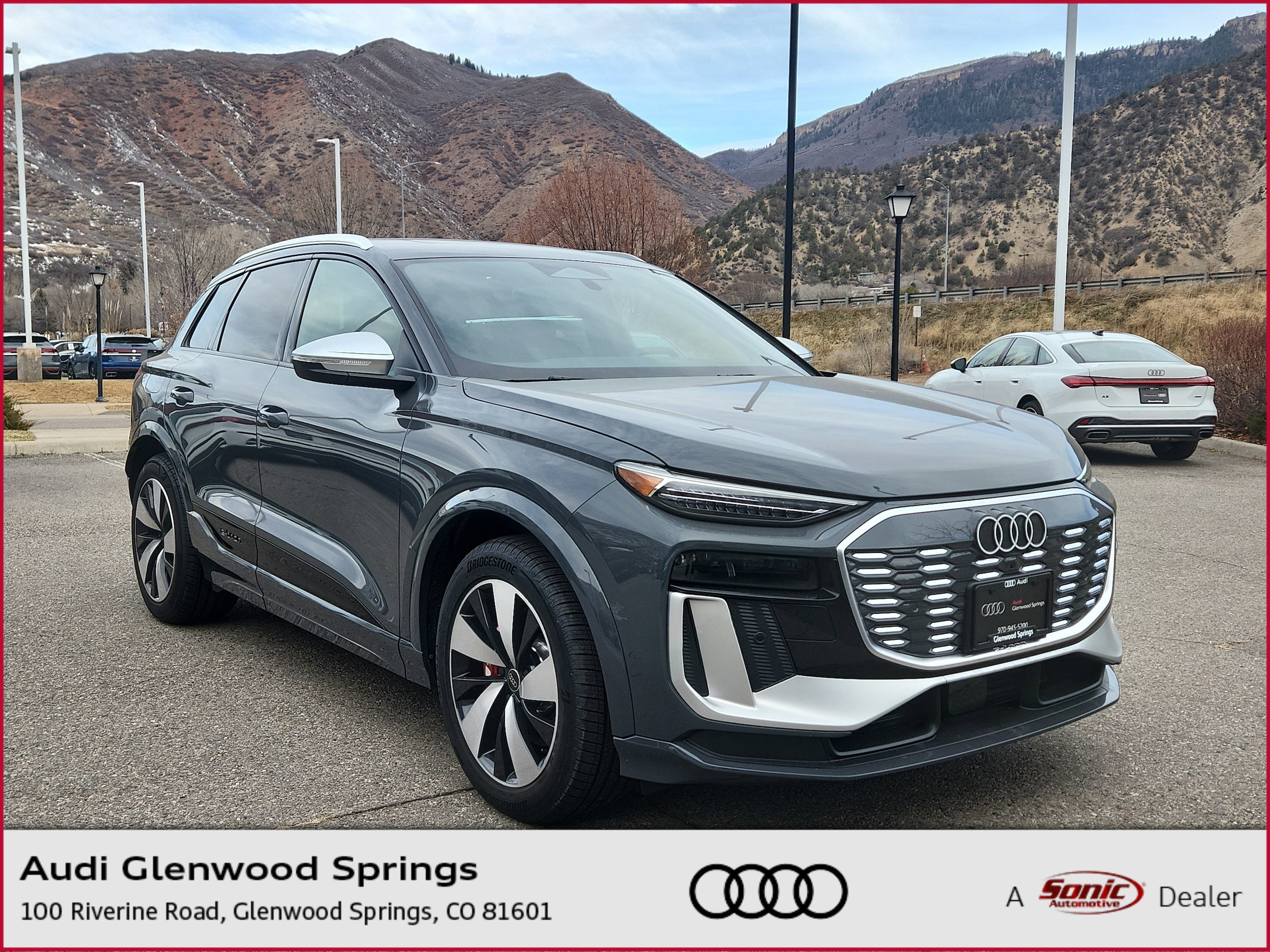 2025 Audi SQ6 e-tron Prestige's photo