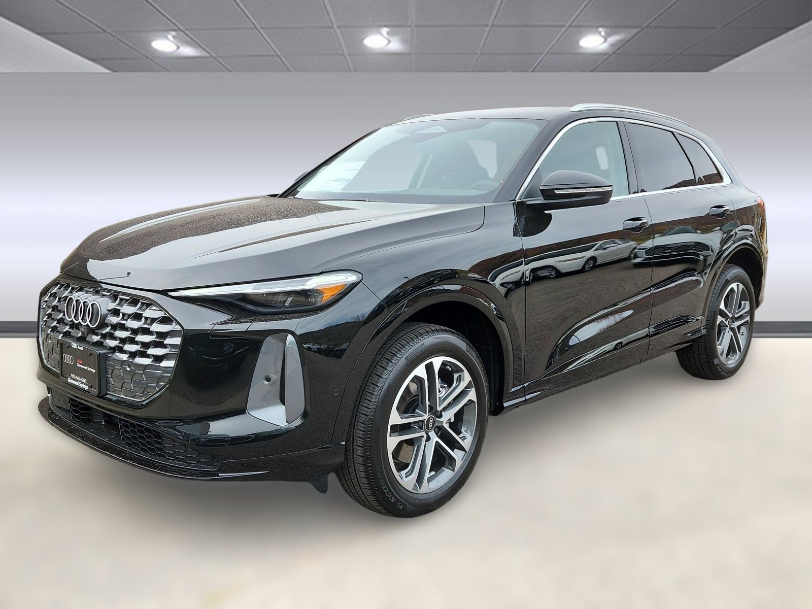 2025 Audi Q5 Premium Plus TFSI photo 4