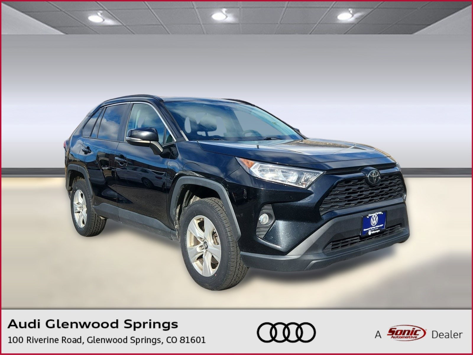 2019 Toyota RAV4 XLE's photo
