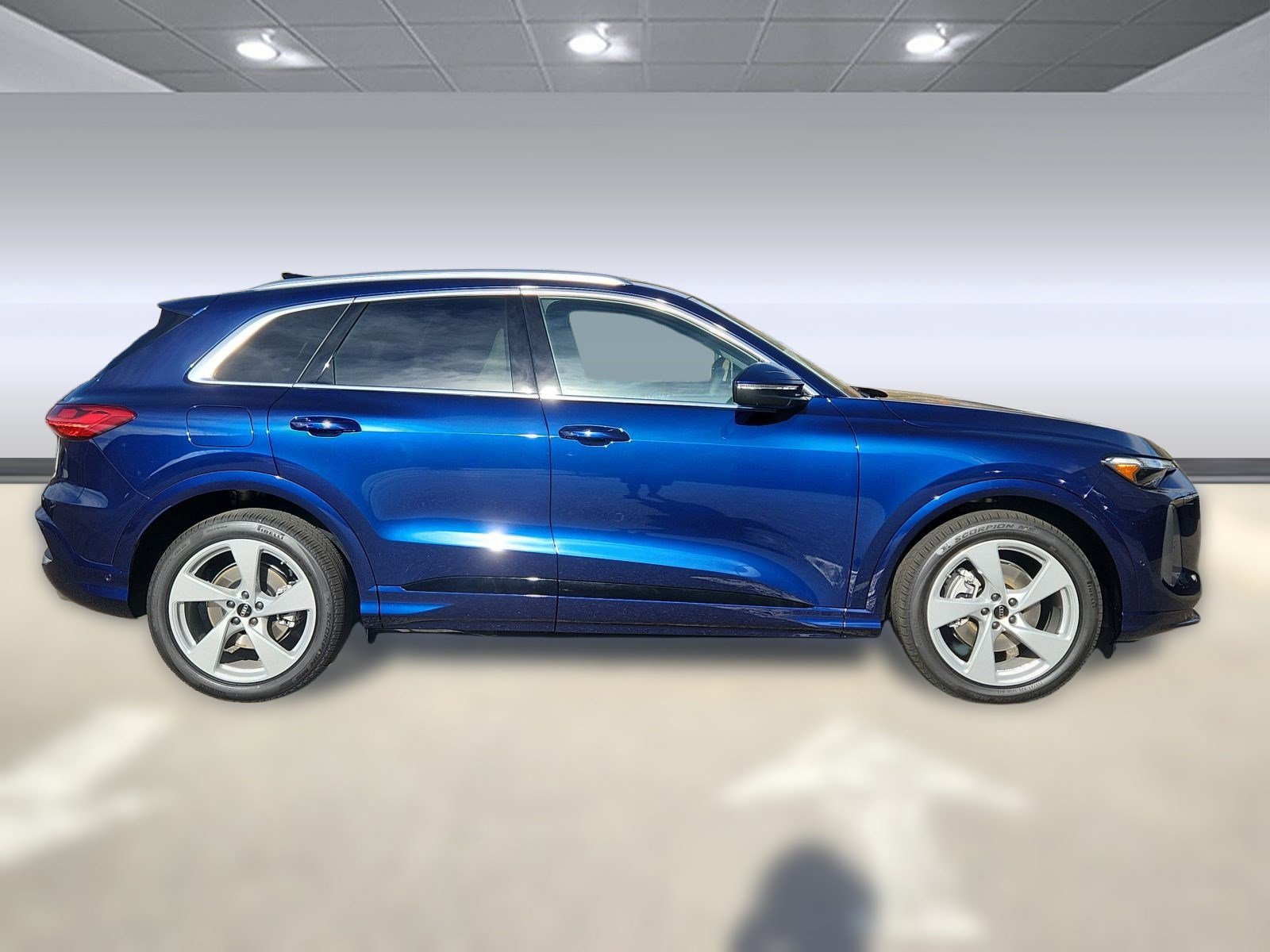2025 Audi Q5 Prestige TFSI Premium photo 2