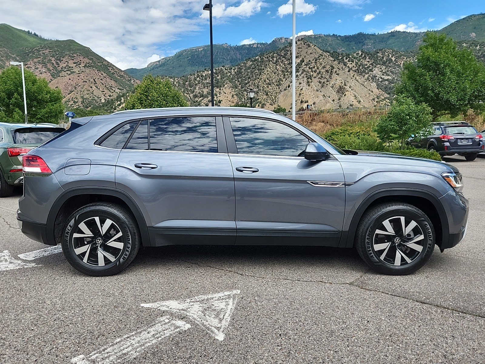 Used 2023 Volkswagen Atlas Cross Sport SE with VIN 1V2LC2CA5PC210833 for sale in Glenwood Springs, CO