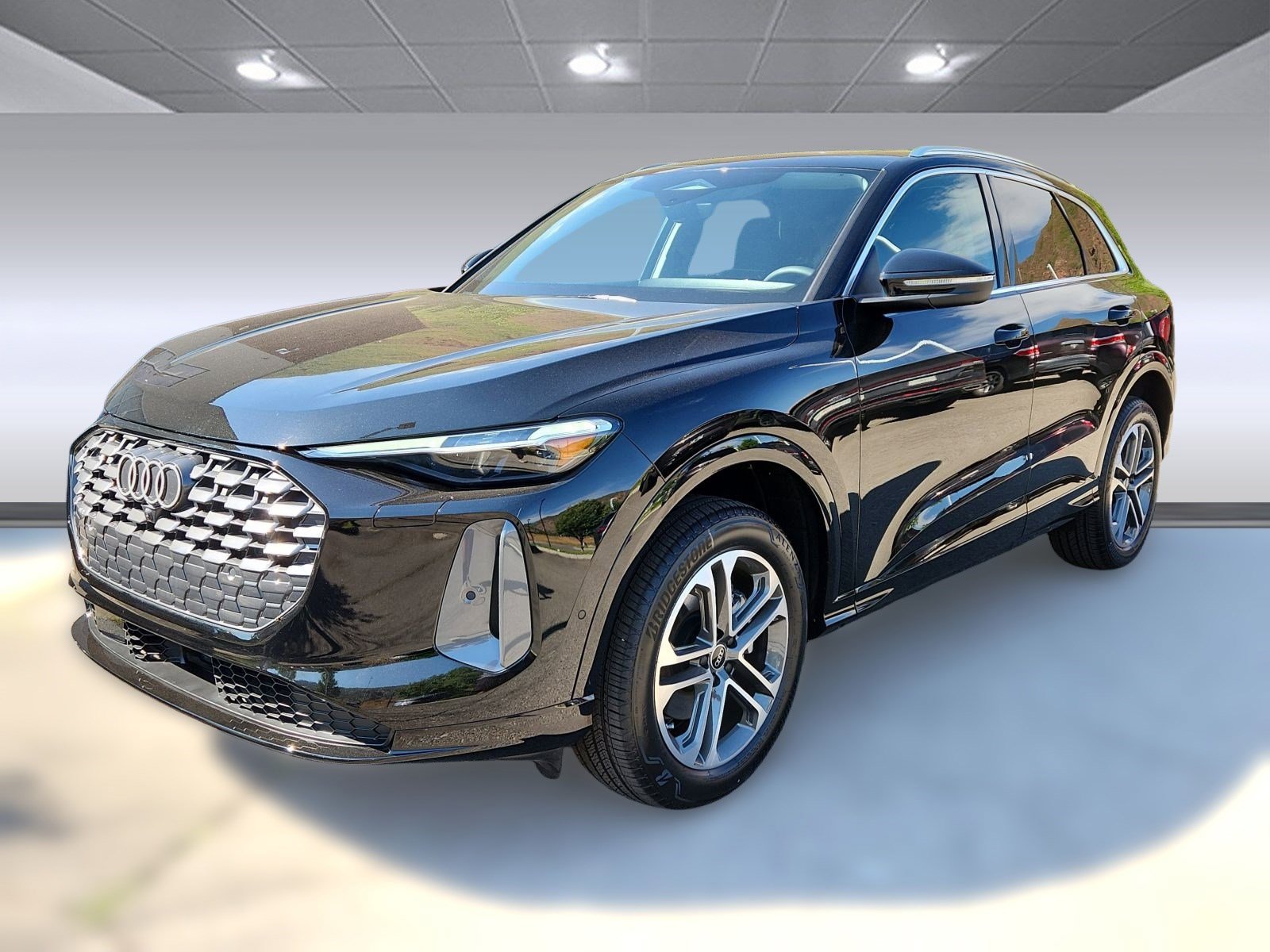 2025 Audi Q5 2.0T Premium Plus photo 4